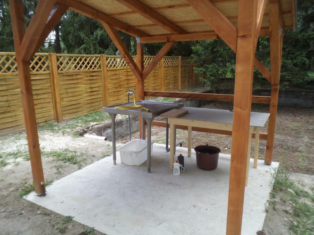 Akvarium Apartmanhazak Keszthely Buitenkant foto